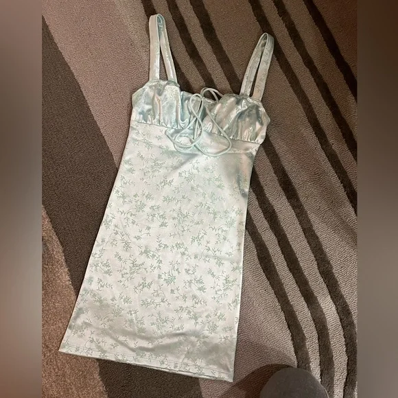 motel rocks floral mini dress BNWT Motel Rocks Marilla Blue Grey Boho Floral Ruched Bodycon Mini Dress Size M